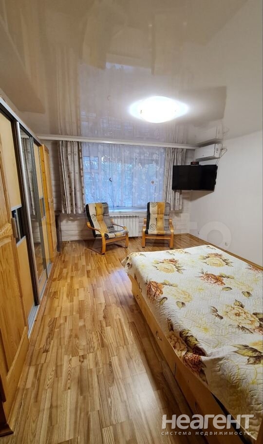 Продается 1-комнатная квартира, 34 м²