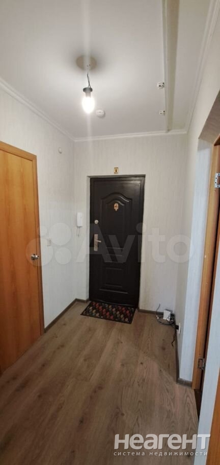 Продается 1-комнатная квартира, 42 м²