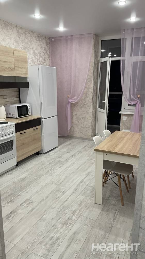 Сдается 1-комнатная квартира, 43,5 м²