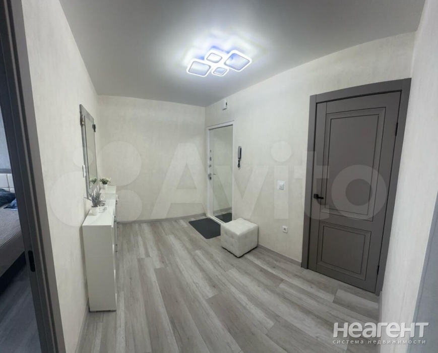 Продается 2-х комнатная квартира, 60 м²