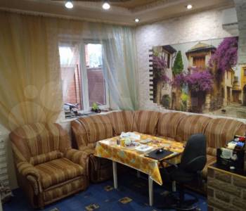 Продается Дом, 180 м²