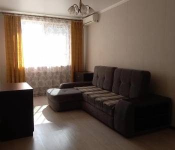 Сдается 1-комнатная квартира, 40 м²
