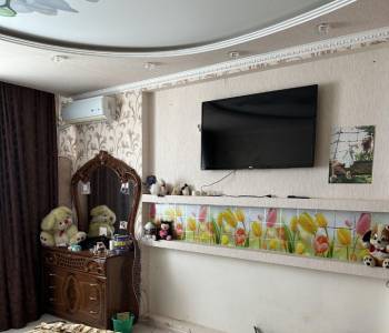 Продается 3-х комнатная квартира, 130 м²