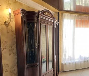 Продается 3-х комнатная квартира, 130 м²