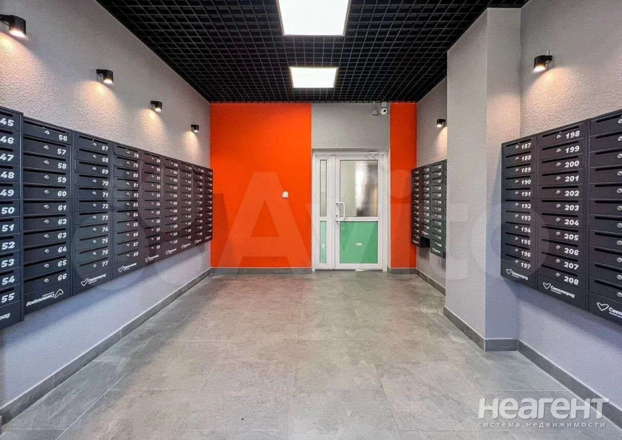 Продается 1-комнатная квартира, 32 м²