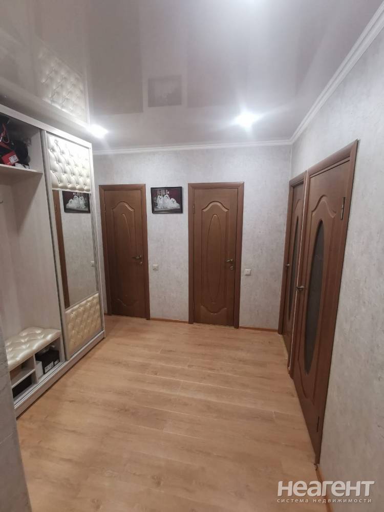 Продается 2-х комнатная квартира, 58,3 м²