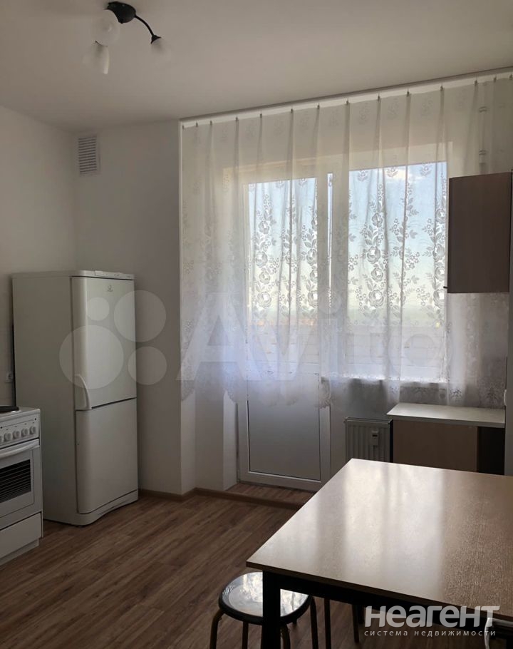 Продается 1-комнатная квартира, 35,8 м²