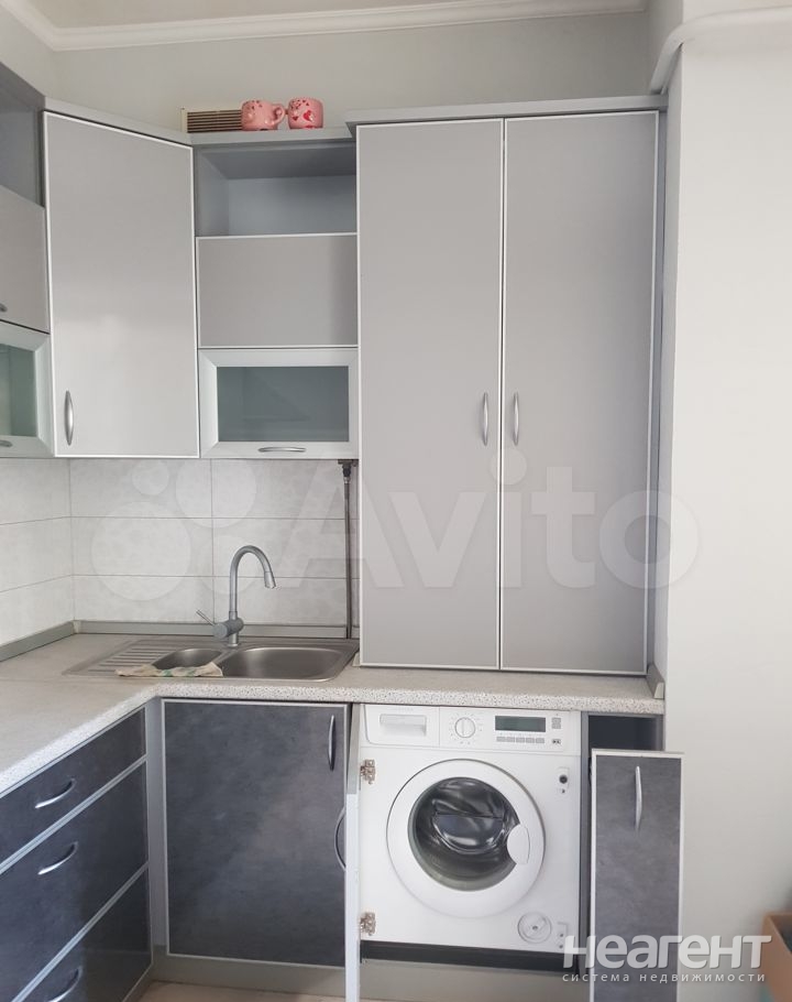 Продается 1-комнатная квартира, 52,9 м²