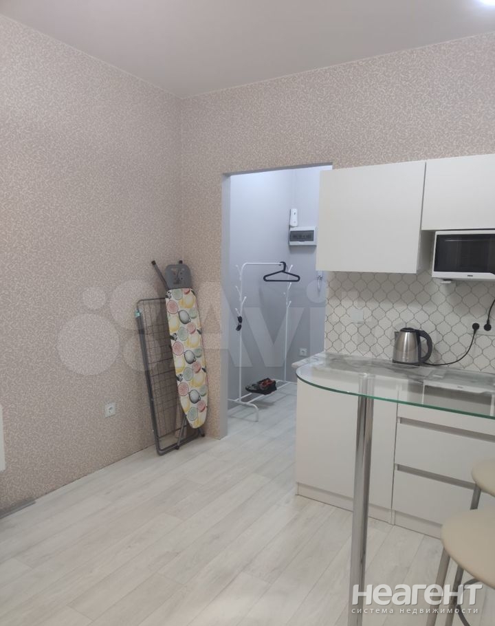 Продается 1-комнатная квартира, 20,4 м²