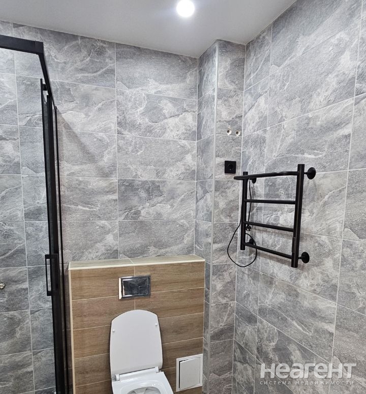 Продается 1-комнатная квартира, 38 м²