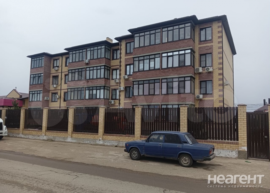 Продается 1-комнатная квартира, 40 м²