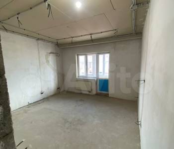 Продается 1-комнатная квартира, 42 м²