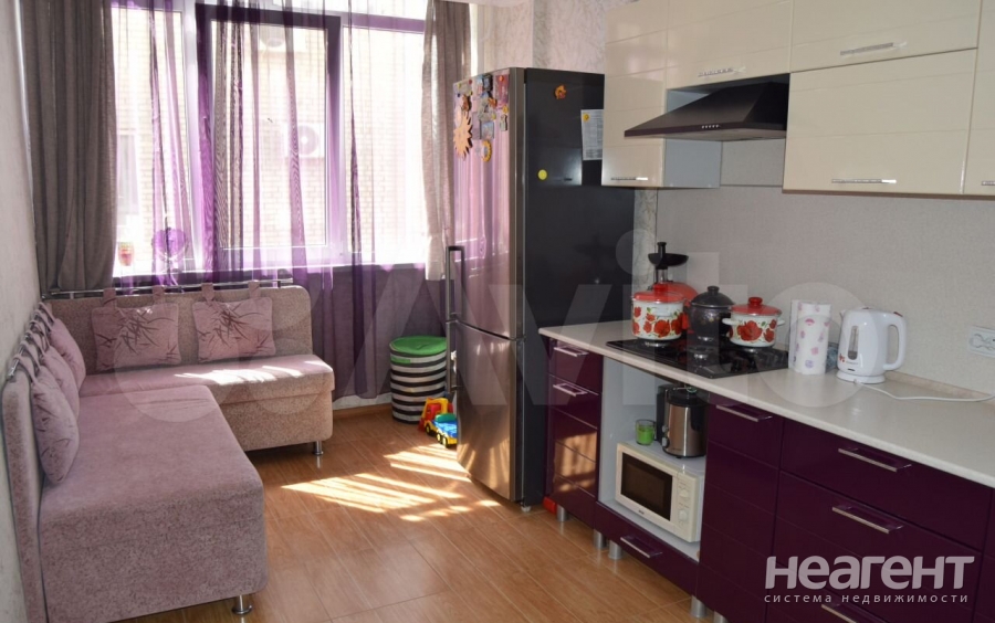 Продается 1-комнатная квартира, 41 м²