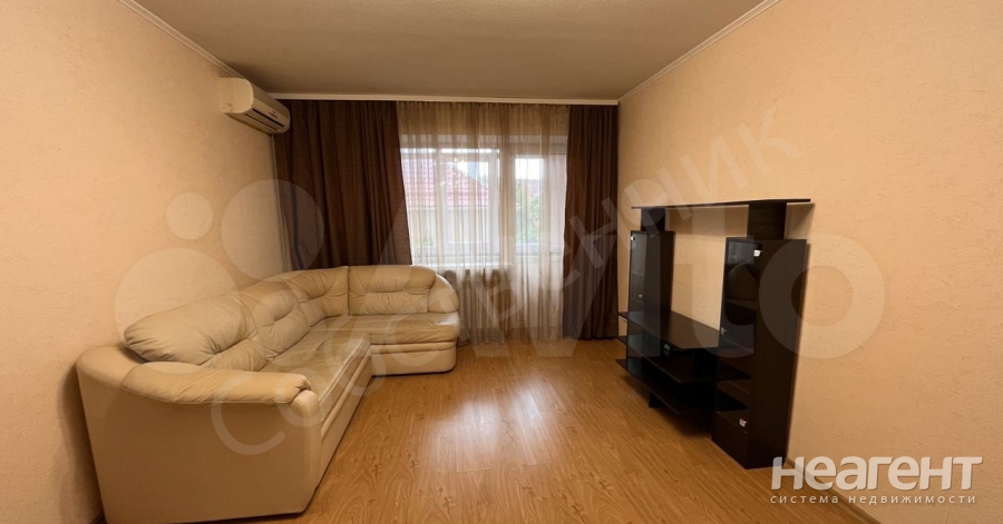 Продается 1-комнатная квартира, 32,9 м²