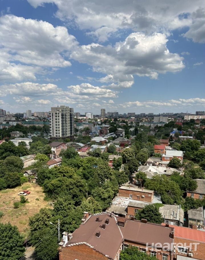 Продается Многокомнатная квартира, 169,7 м²