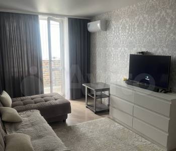 Продается 1-комнатная квартира, 40 м²