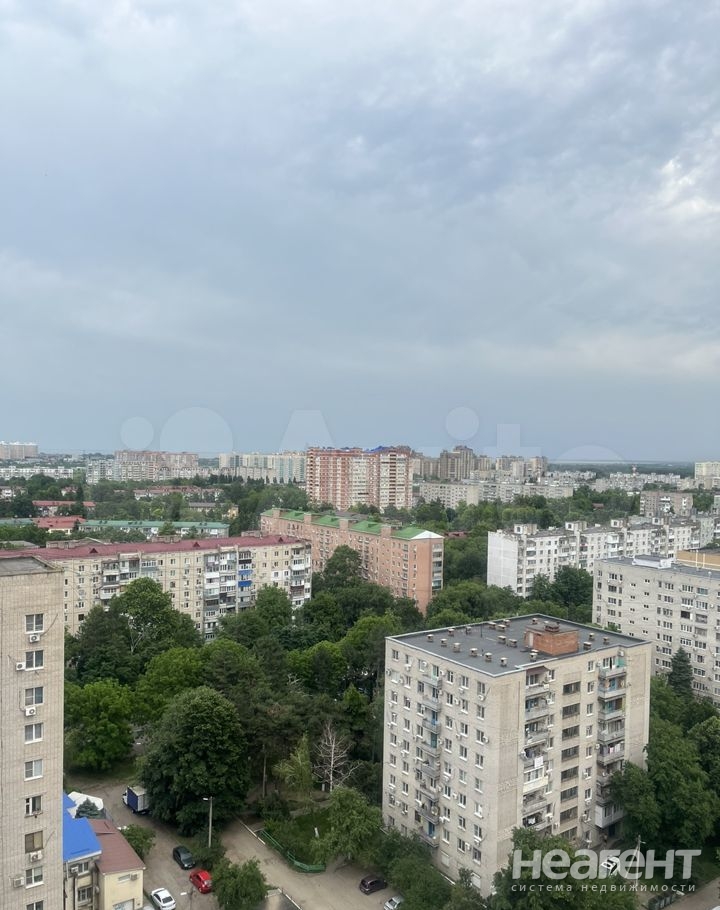 Продается 1-комнатная квартира, 40 м²