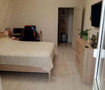 Продается 2-х комнатная квартира, 72 м²