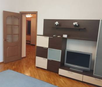 Сдается 2-х комнатная квартира, 65 м²