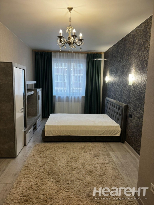 Продается 1-комнатная квартира, 38 м²