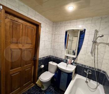 Продается Многокомнатная квартира, 74,6 м²