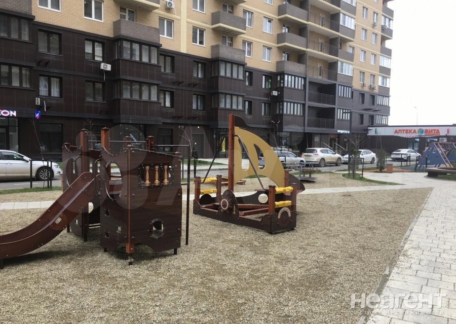 Продается 1-комнатная квартира, 36 м²