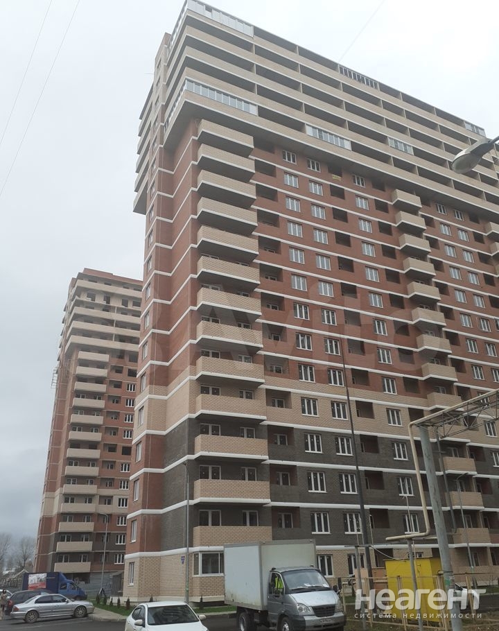 Продается 1-комнатная квартира, 37,5 м²