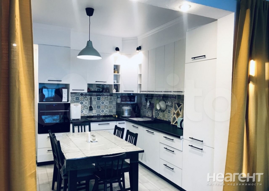 Продается 2-х комнатная квартира, 75 м²