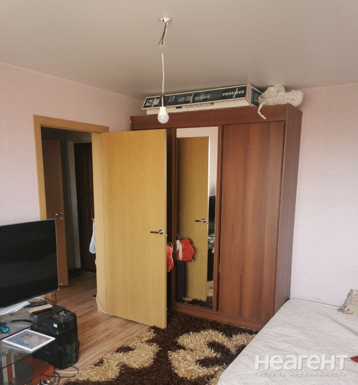 Продается 1-комнатная квартира, 35 м²