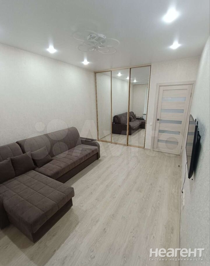 Продается 1-комнатная квартира, 38,2 м²