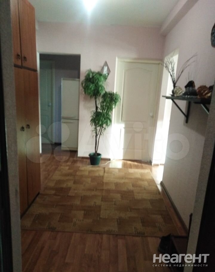 Продается 2-х комнатная квартира, 72 м²