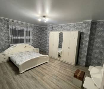 Сдается 2-х комнатная квартира, 85 м²