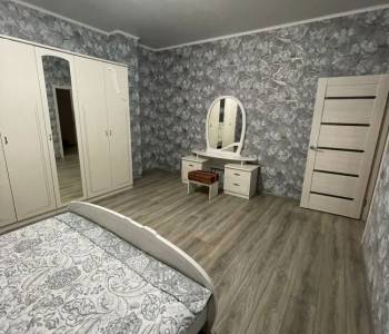 Сдается 2-х комнатная квартира, 85 м²