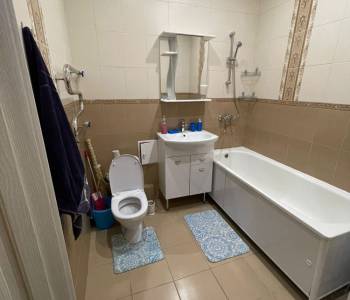 Сдается 2-х комнатная квартира, 85 м²