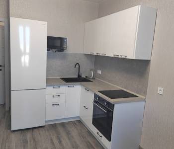 Продается 1-комнатная квартира, 37 м²