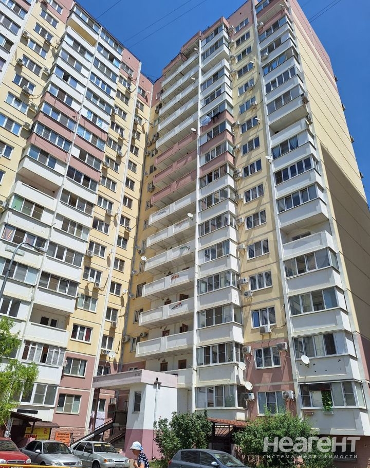 Продается 1-комнатная квартира, 37,5 м²