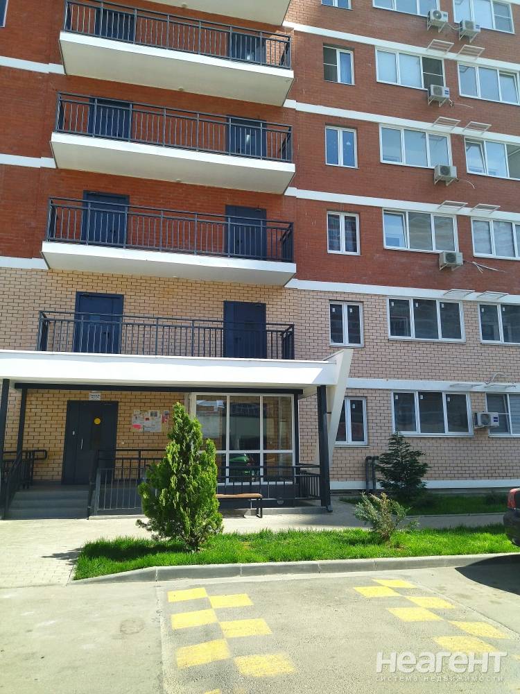 Продается 1-комнатная квартира, 47,8 м²