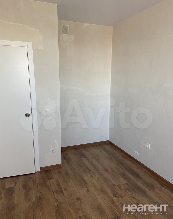 Продается 1-комнатная квартира, 39,6 м²