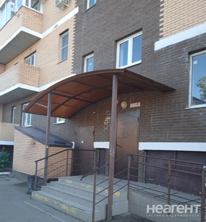 Продается 1-комнатная квартира, 44 м²