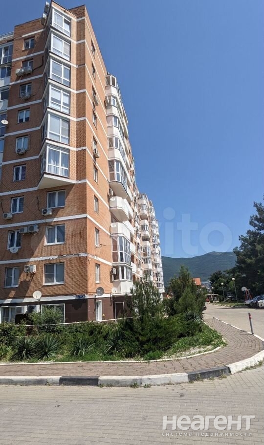 Продается 1-комнатная квартира, 47 м²