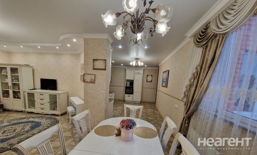 Продается 3-х комнатная квартира, 95,6 м²