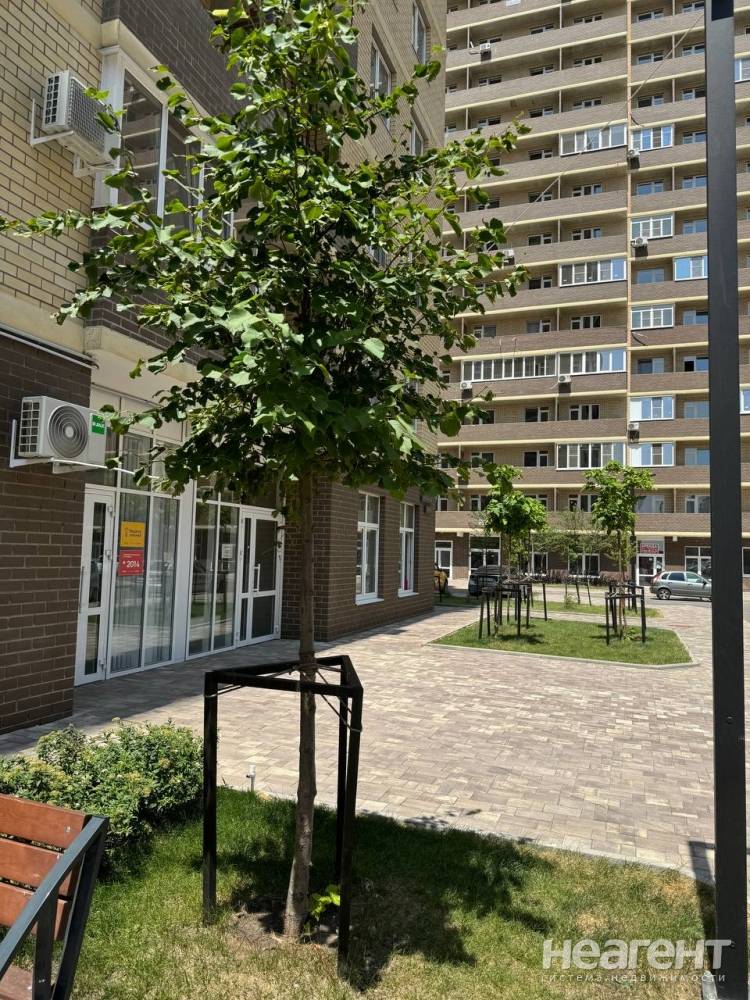 Продается 1-комнатная квартира, 38 м²