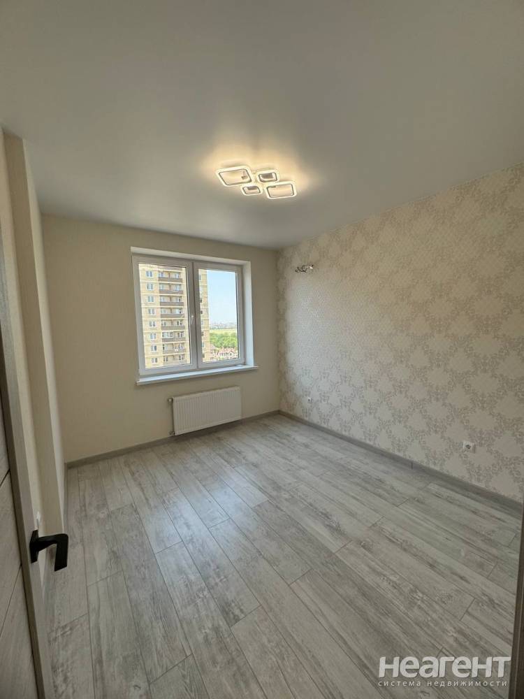 Продается 1-комнатная квартира, 38 м²