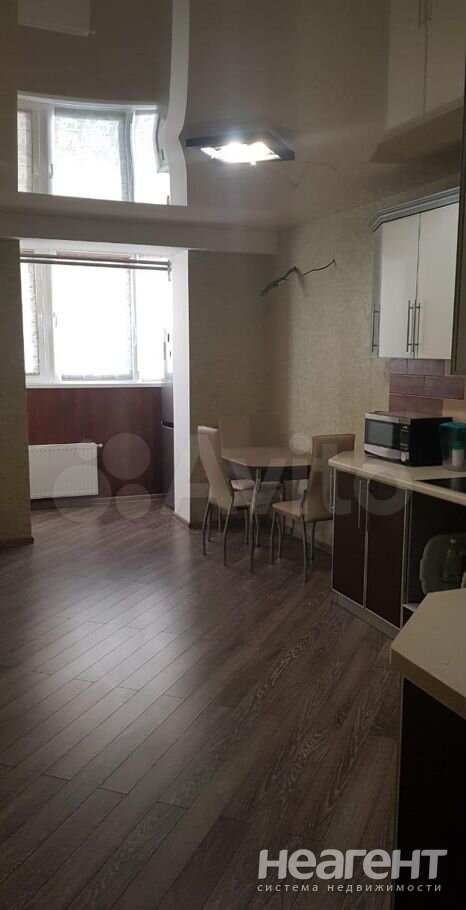 Продается 1-комнатная квартира, 47 м²