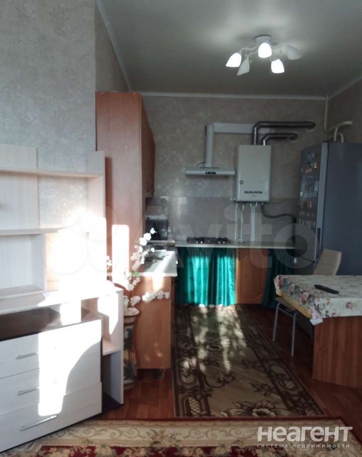 Продается 1-комнатная квартира, 50 м²