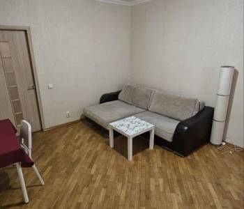 Сдается 1-комнатная квартира, 42 м²