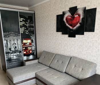 Продается 1-комнатная квартира, 36,8 м²