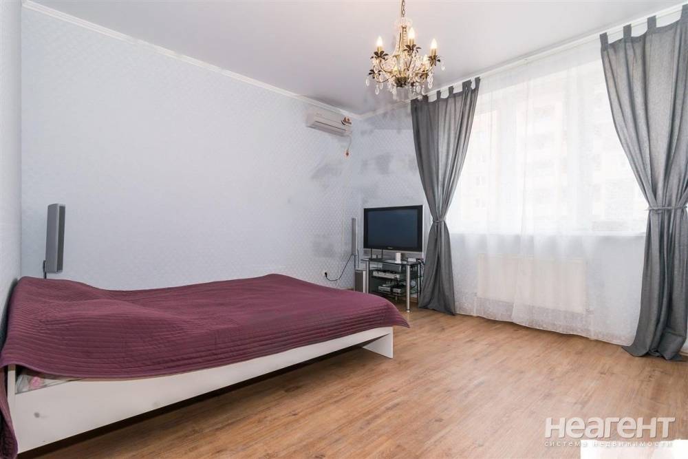 Продается 2-х комнатная квартира, 70 м²