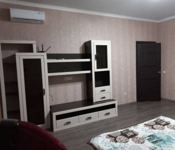 Сдается 1-комнатная квартира, 46 м²