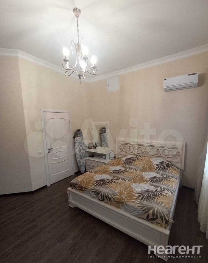 Продается Многокомнатная квартира, 115 м²